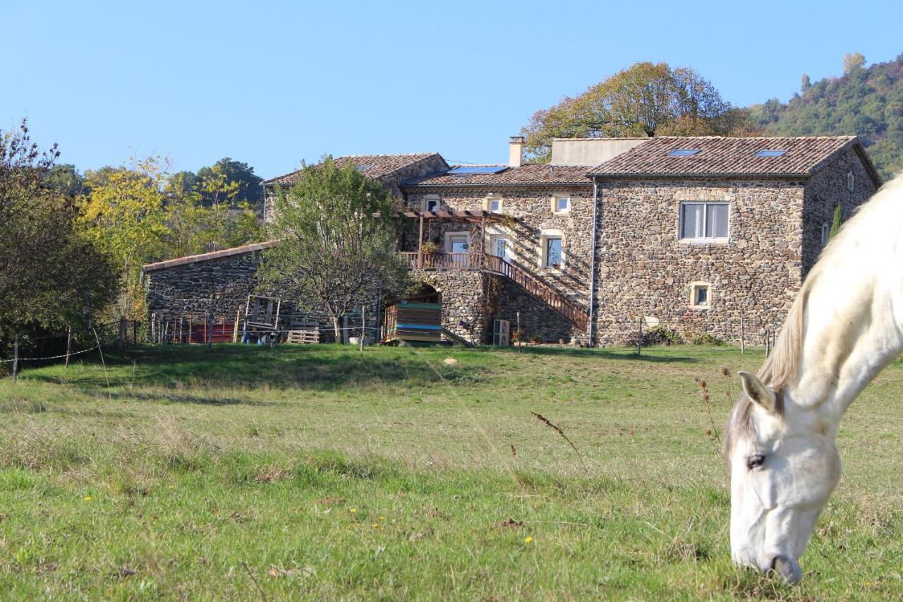 L'Attrape Reve Insolite Saint-Vincent-de-Barres Exterior photo